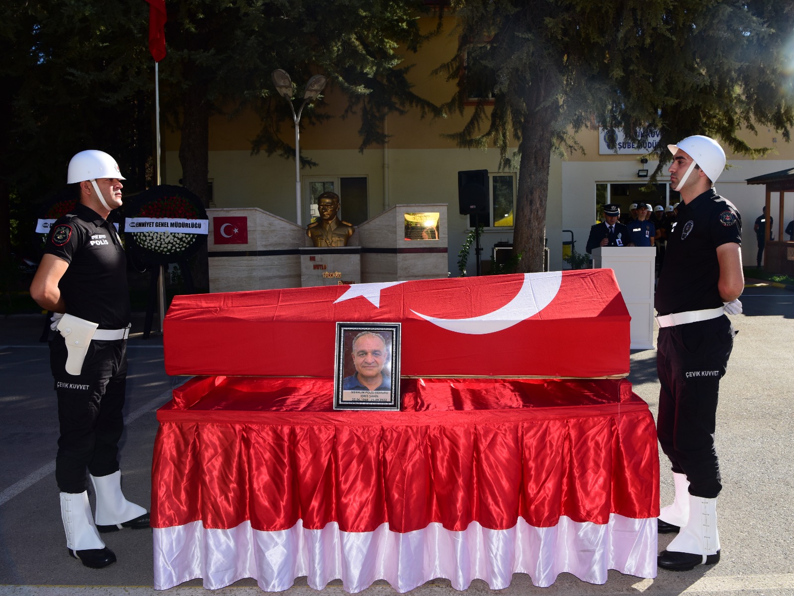 Gaziantep'te polis memuru kalp krizinden vefat etti