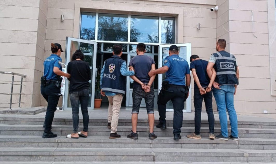 Gaziantep'te uyuşturucuyla yakalanan 3 kişi tutuklandı 
