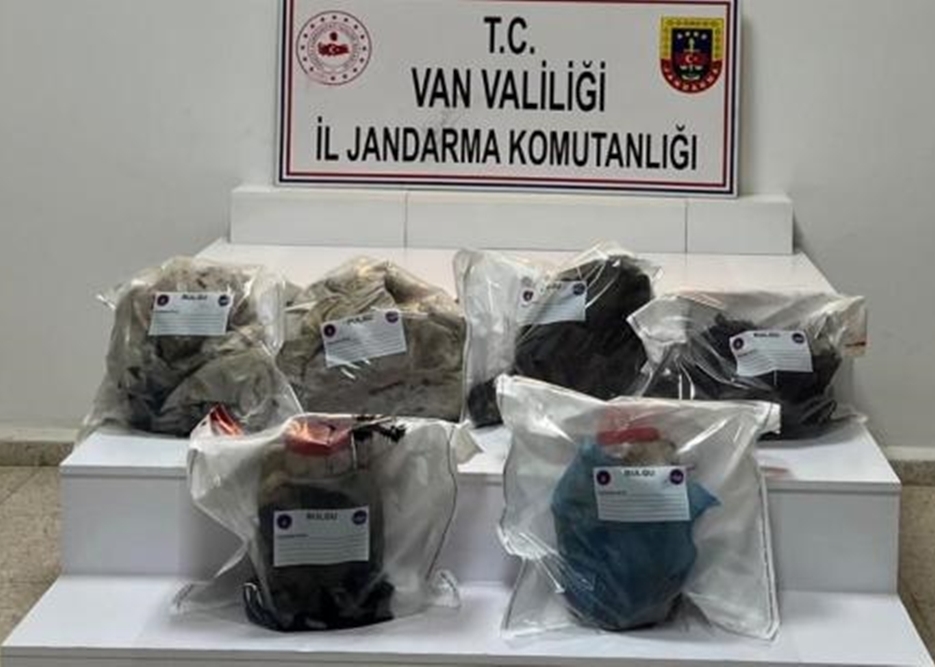 Van'da 35 kilo baz morfin ele geçirildi