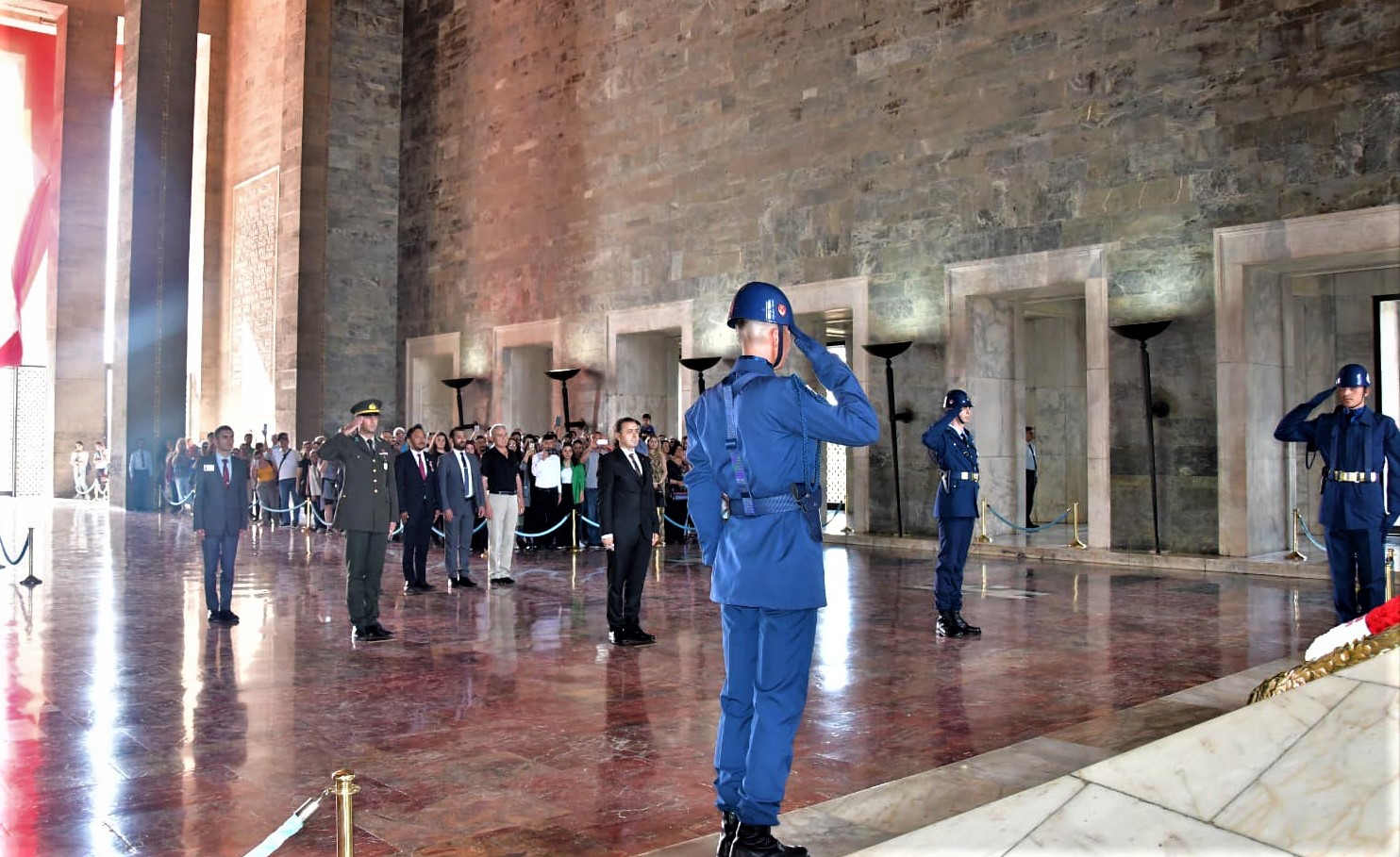 Janvak Başkanı Karabali ve beraberindeki heyet, Anıtkabir'i ziyaret etti