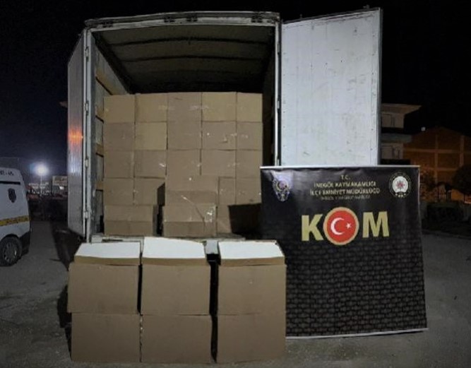 Bursa polisinden kaçak sigara operasyonu! 