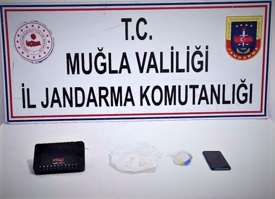 Muğla'da durdurulan araçtaki Wİ-Fİ cihazından uyuşturucu çıktı