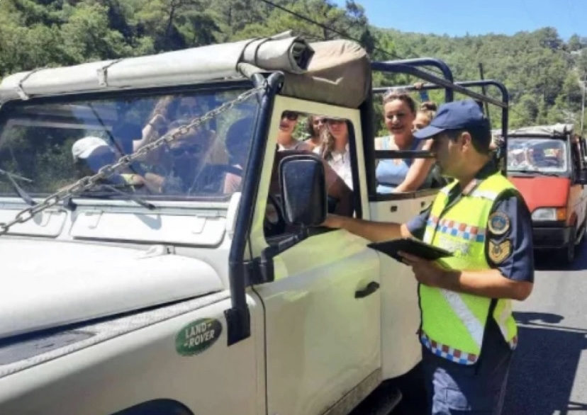 Antalya'da 45 safari araçı denetlendi