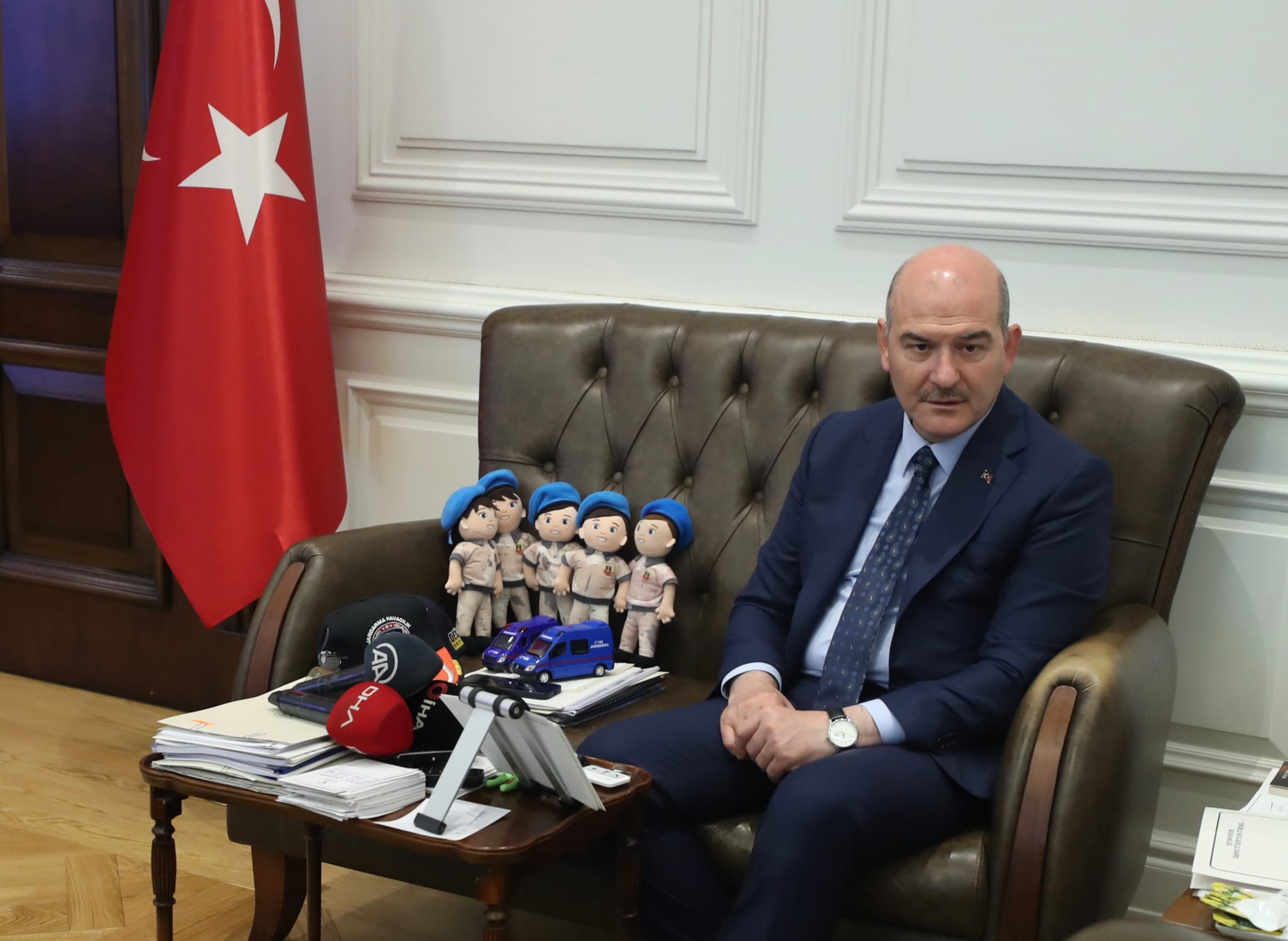 Bakan Soylu, Jandarma Genel Komutanı Orgeneral Arif Çetin ve beraberindeki heyeti kabul etti