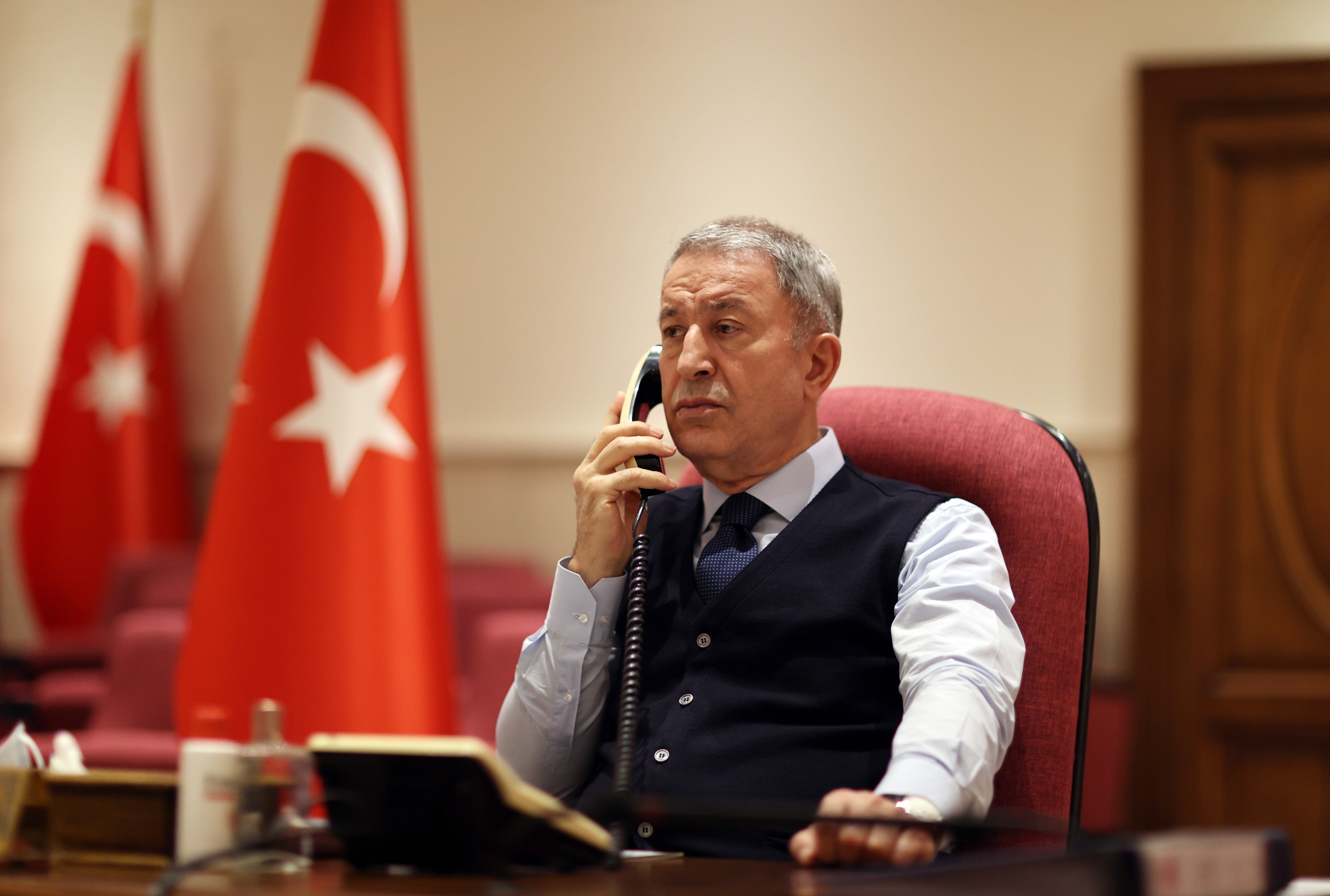 Bakan Akar Ukrayna Savunma Bakanı Reznikov ve Altyapı Bakanı Kubrakov'la görüştü