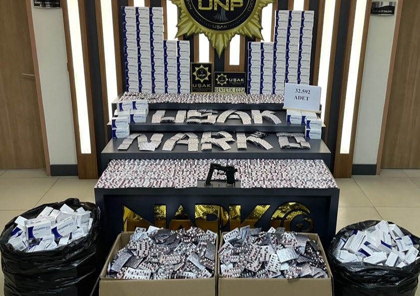 Uşak'ta 32 bin 592 yeşil reçeteli hap ele geçirildi