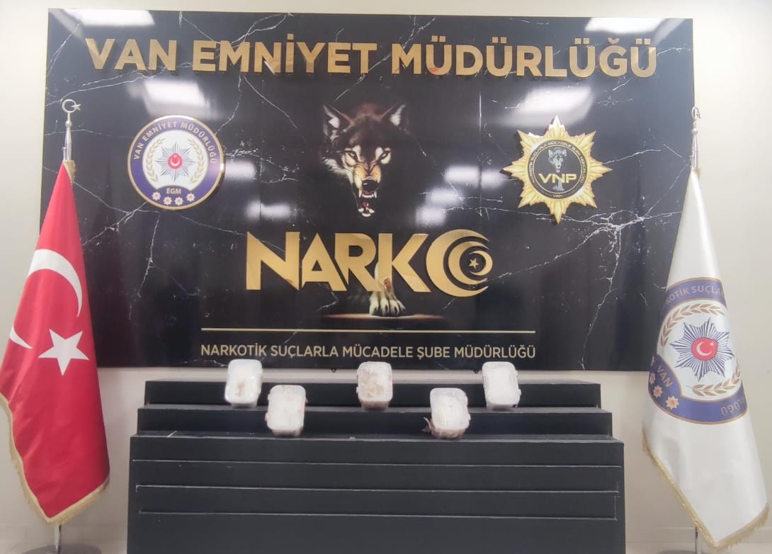 Van'da 5 kilo sentetik uyuşturucu ele geçirildi