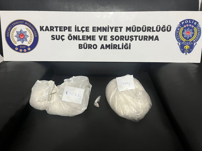 Kocaeli'de 2 kilogram uyuşturucu ele geçirildi 