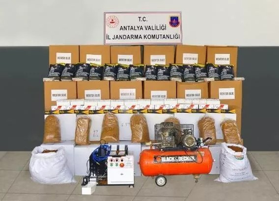 Antalya Jandarmadan kaçak sigara atölyesine baskın 